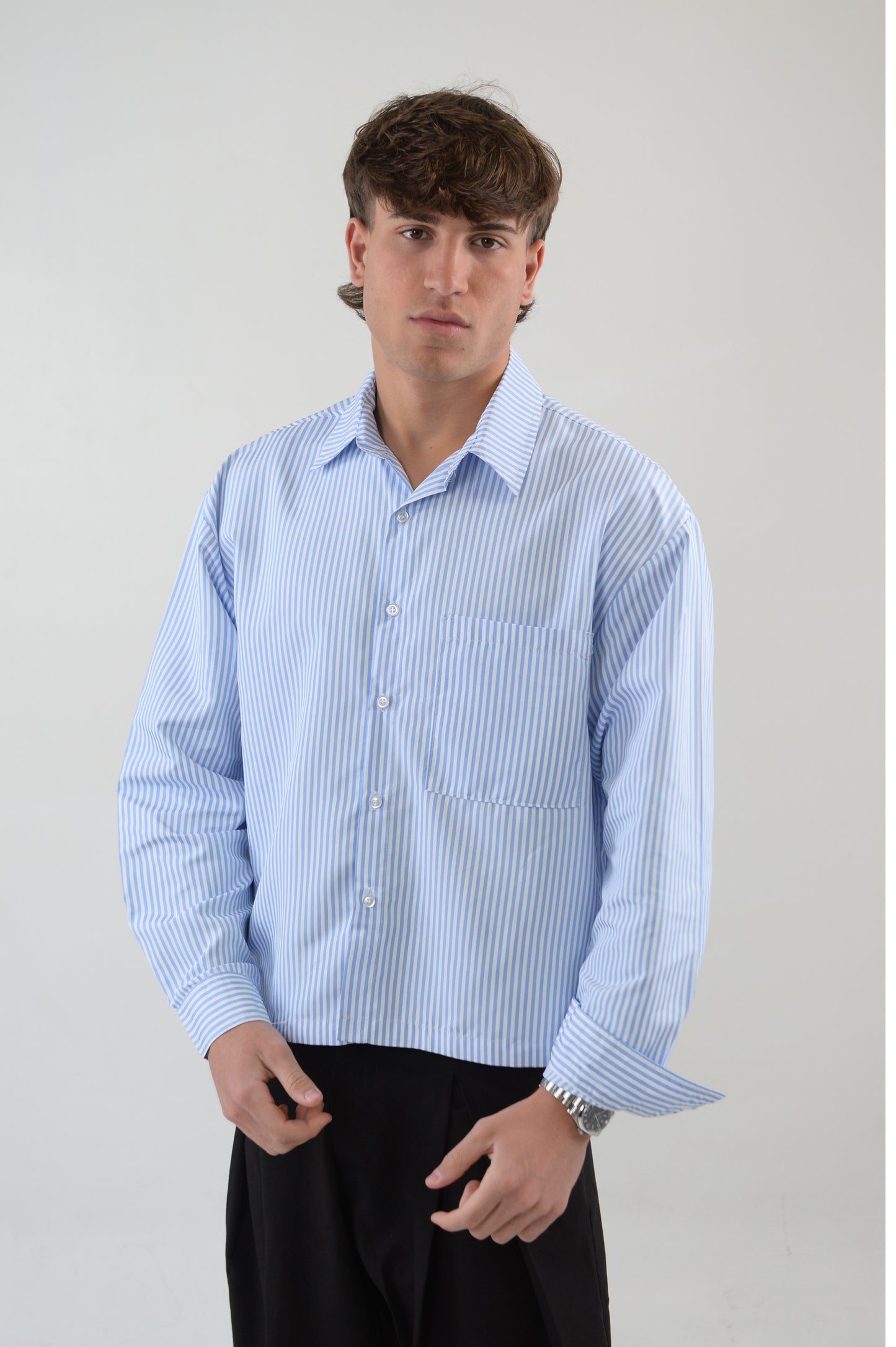 CAMICIA CELESTE MILLE RIGHE CROP
