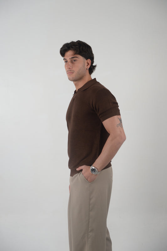 polo marrone con spacco