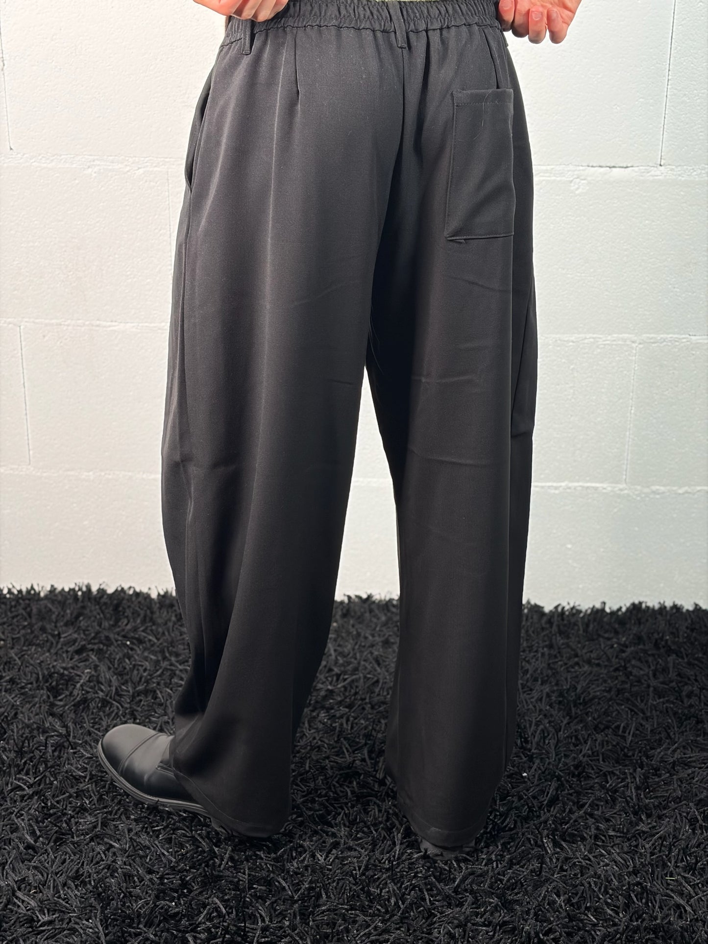 Pantalone Baggy con pence